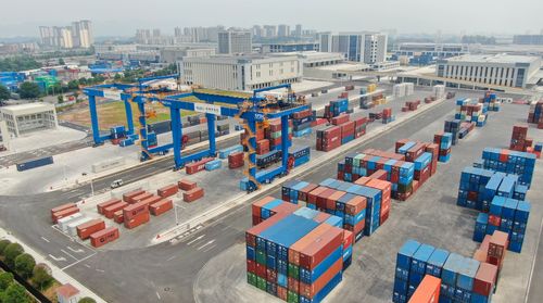 从“内陆腹地”到“开放前沿” 重庆国际物流枢纽园的高质量发展之路